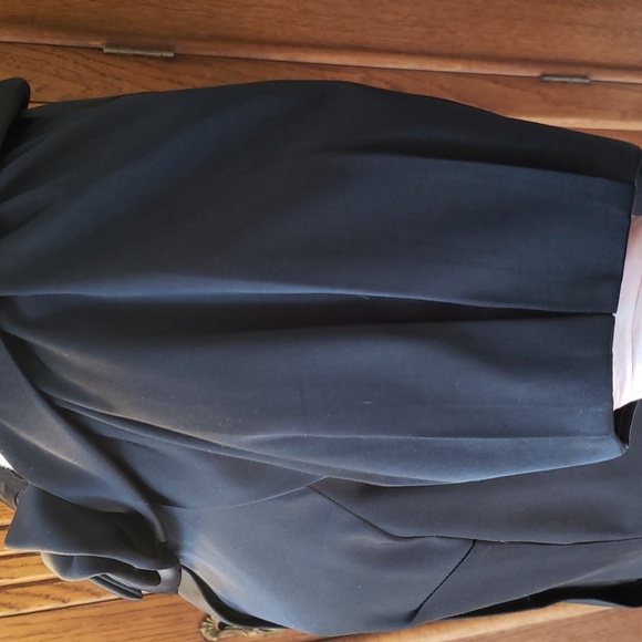 Beautifully detailed black Eci top - Picture 4 of 7